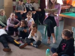 Rok szkolny 2023-2024 - 20 - ùwietlica czyta dzieciom!